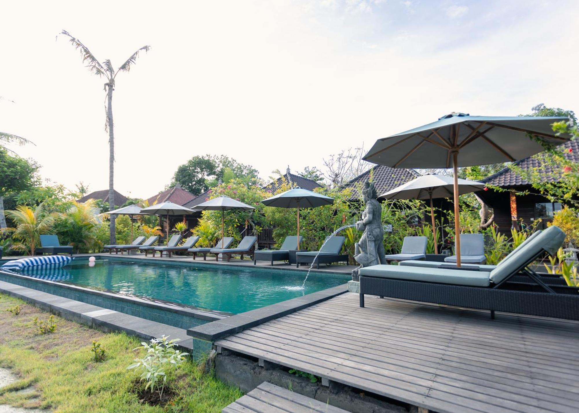 Sunset Star Huts Hotel Nusa Lembongan  Exterior photo