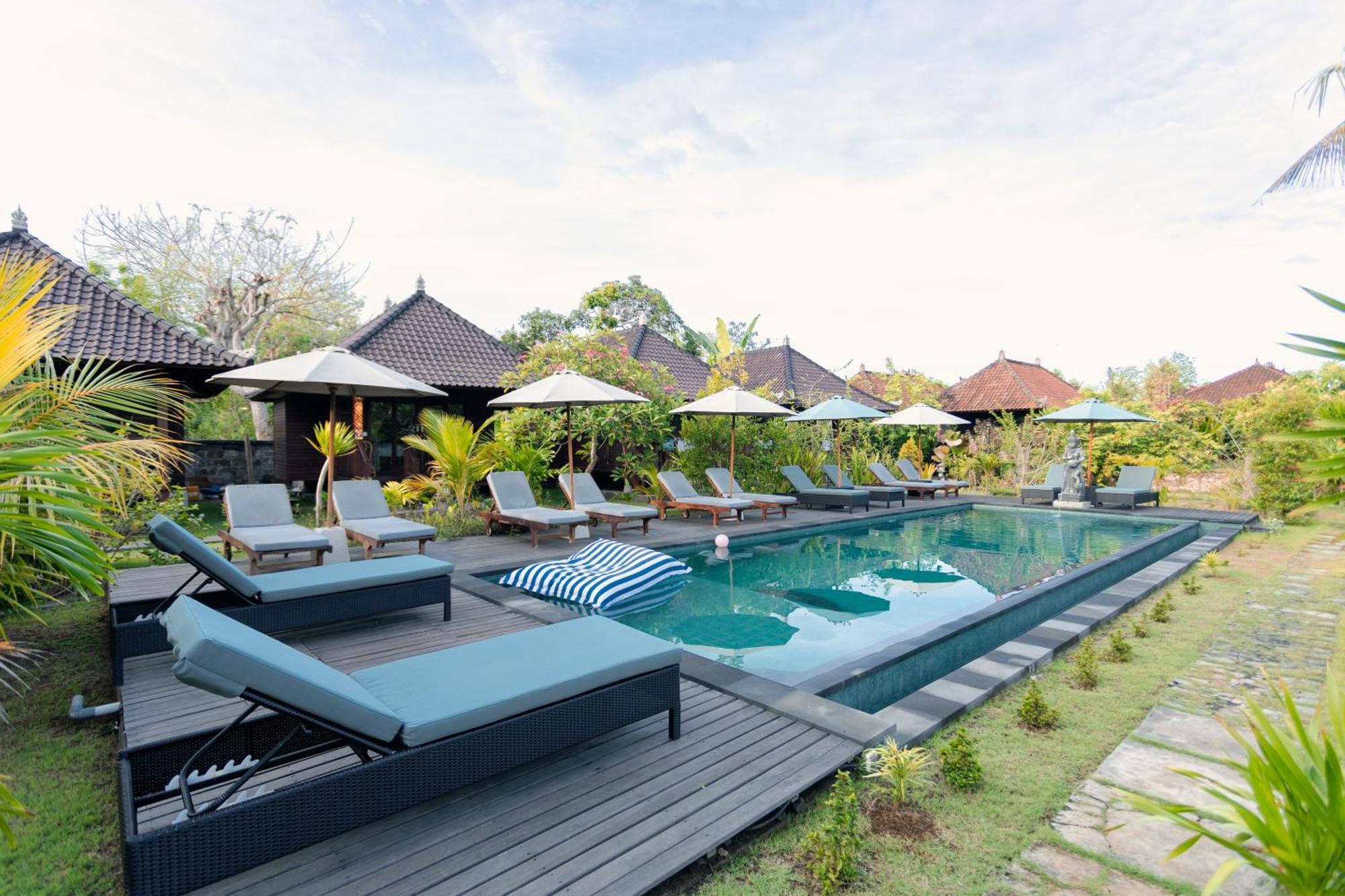 Sunset Star Huts Hotel Nusa Lembongan  Exterior photo